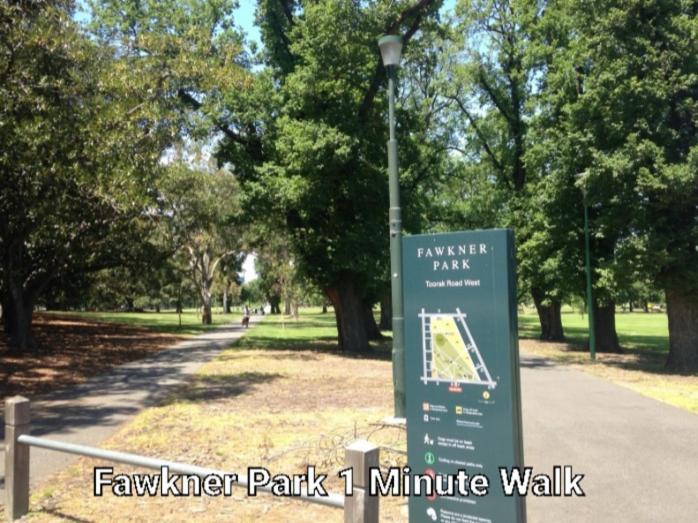 Fawkner Mansions Heritage Hotel Melbourne Exterior foto